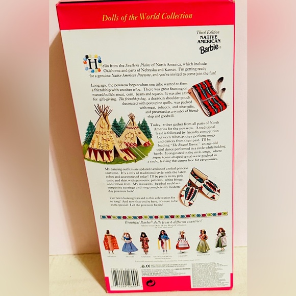 •Mattel NATIVE AMERICAN BARBIE
•3RD Edition 1994 NRFB.
•Dolls of the World - Picture 3 of 7